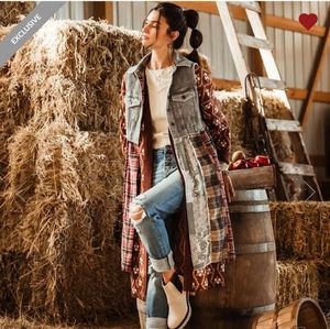 Gimmicks bke vest NWT